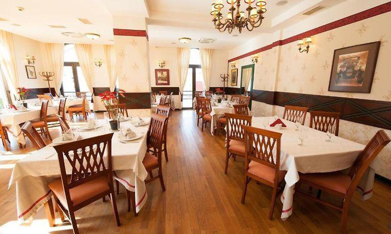 אראד Hotel Ana מראה חיצוני תמונה