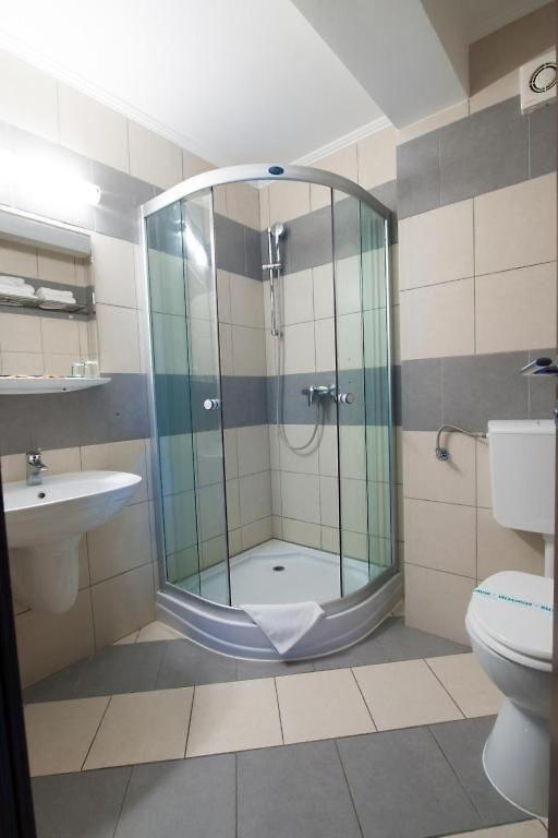 אראד Hotel Ana מראה חיצוני תמונה