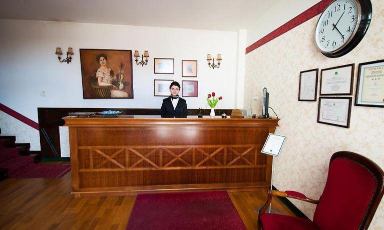 אראד Hotel Ana מראה חיצוני תמונה