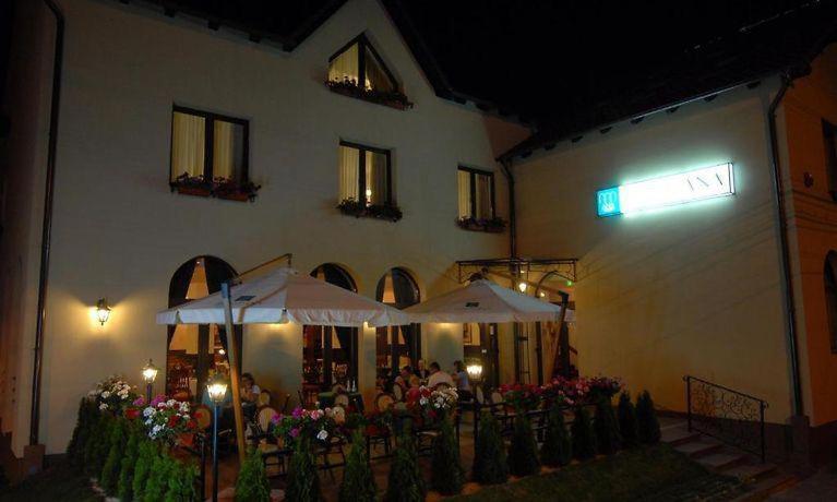 אראד Hotel Ana מראה חיצוני תמונה