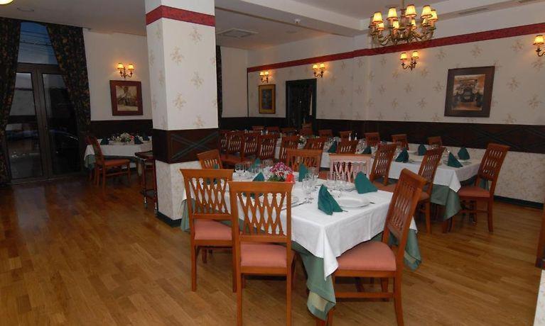 אראד Hotel Ana מראה חיצוני תמונה