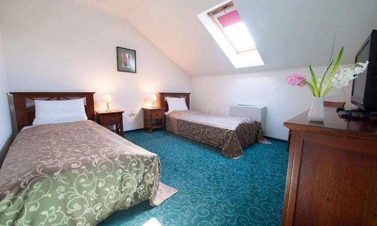 אראד Hotel Ana מראה חיצוני תמונה